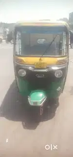 Just one yeat old bajaj cng well maintained autorikshaw