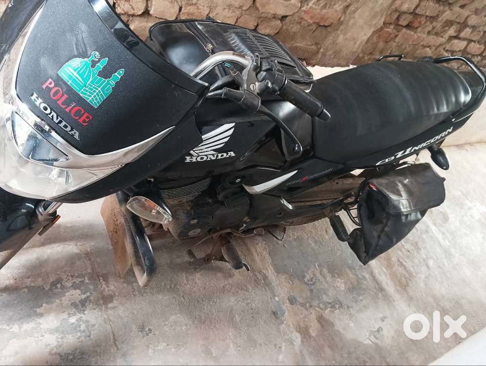 Seal  tyres, full condition