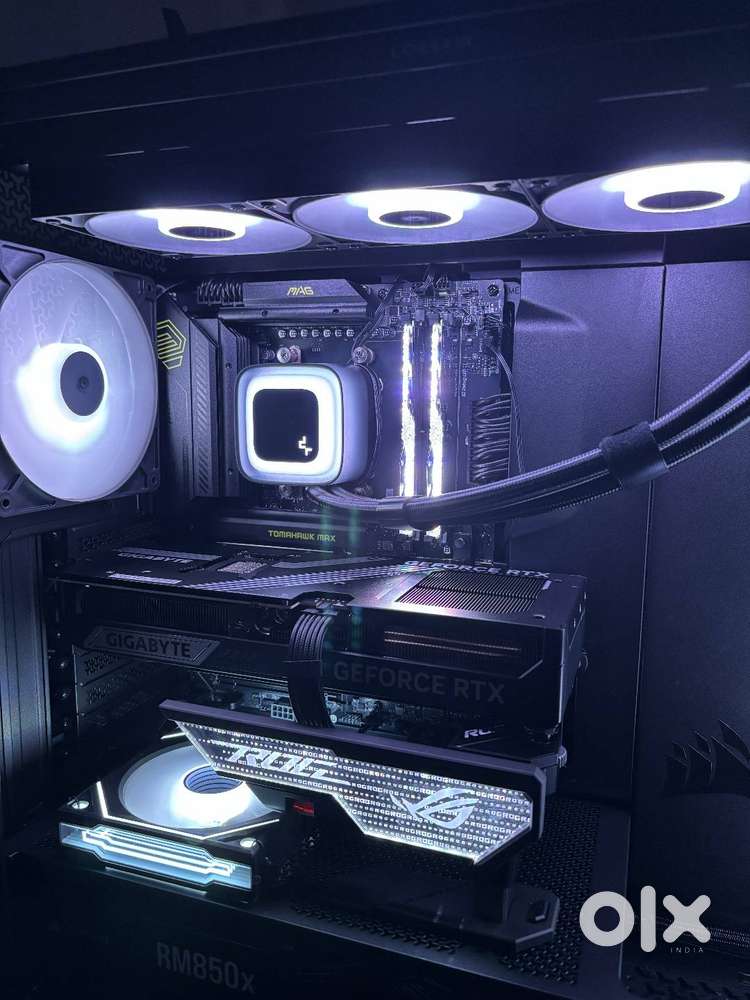 G.Skill Trident Z5 Royal RGB 32GB (16GBx2) DDR5 7200MHz CL34