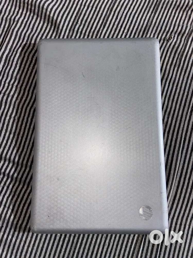 Hp laptop  4gb ram 256gb ssd (window 10 pro)