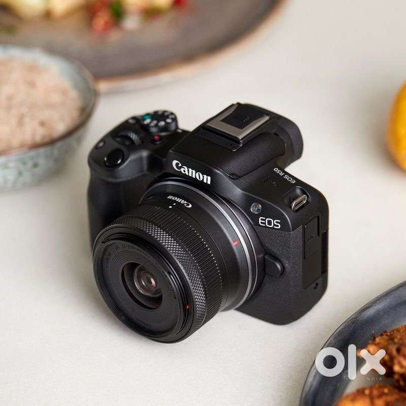 Canon EOS R50 Mirrorless Camera + 18-45mm Lens  with bill