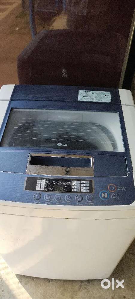 We give 6 months warranty. Super Good Working.Well Serviced.Low Price