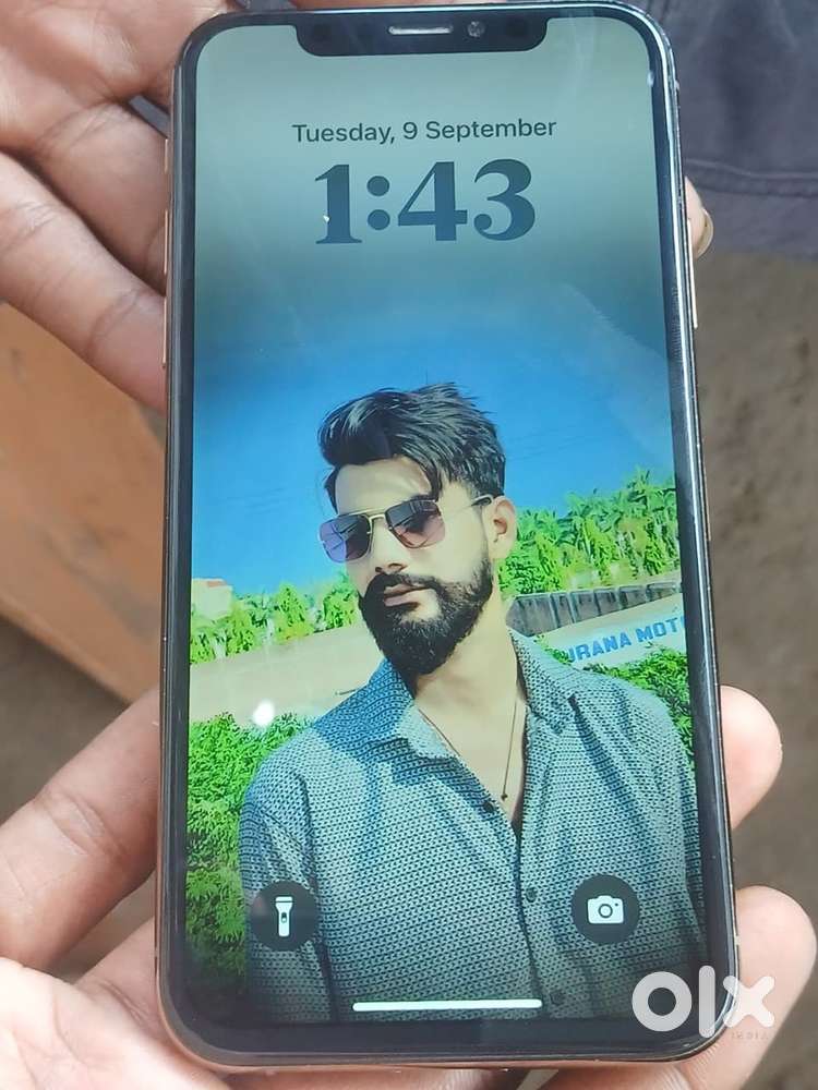 I phone xs