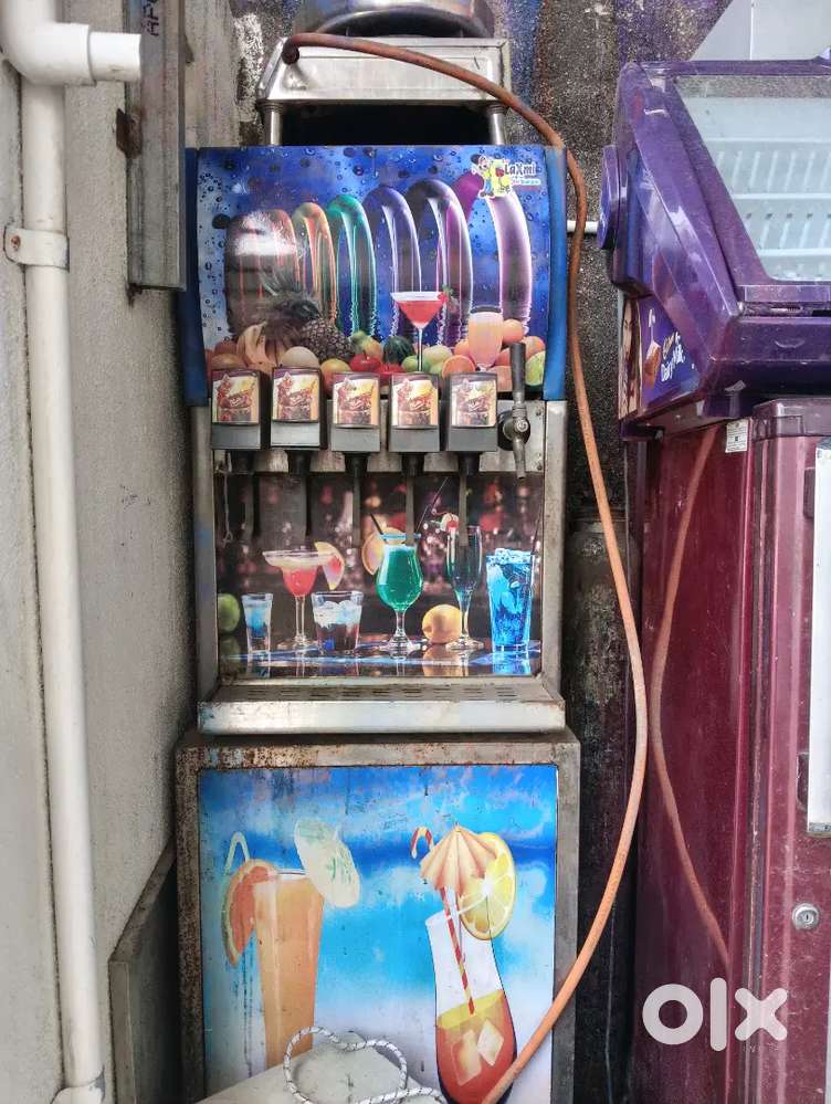 Soda foutian machine