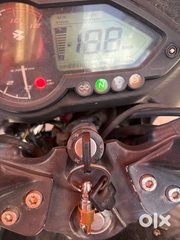 Urgent sale bike Pulsar 150