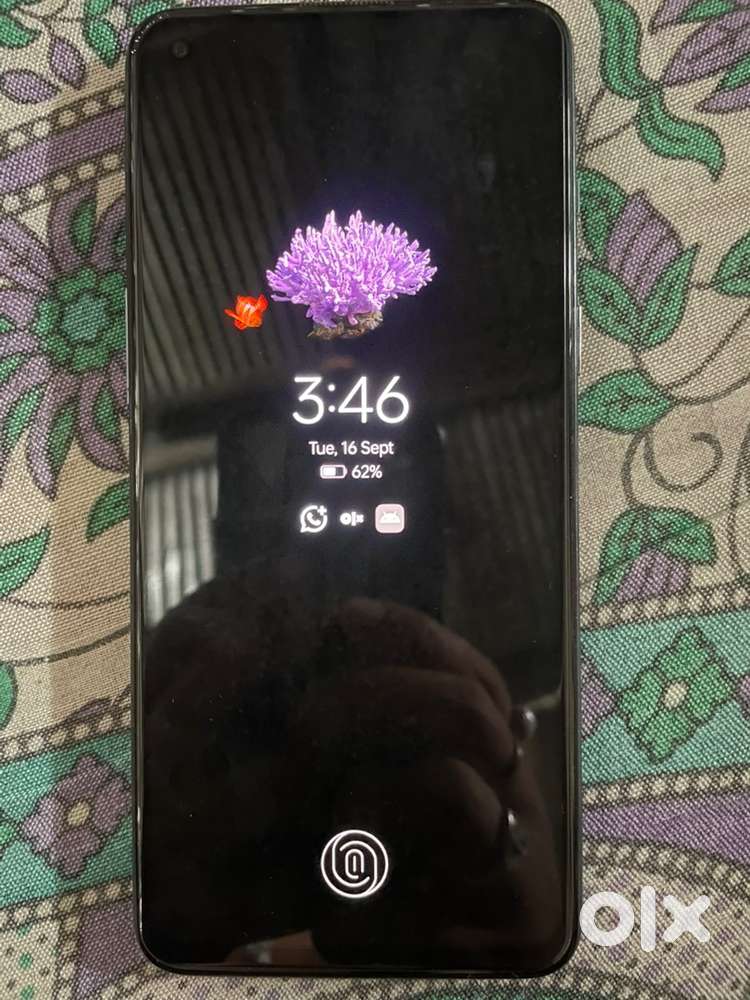 One plus Nord 2 5G  8 GB ram 128 gb rom