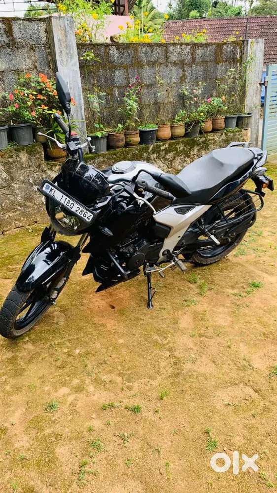 TVS Apache RTR 160 4V