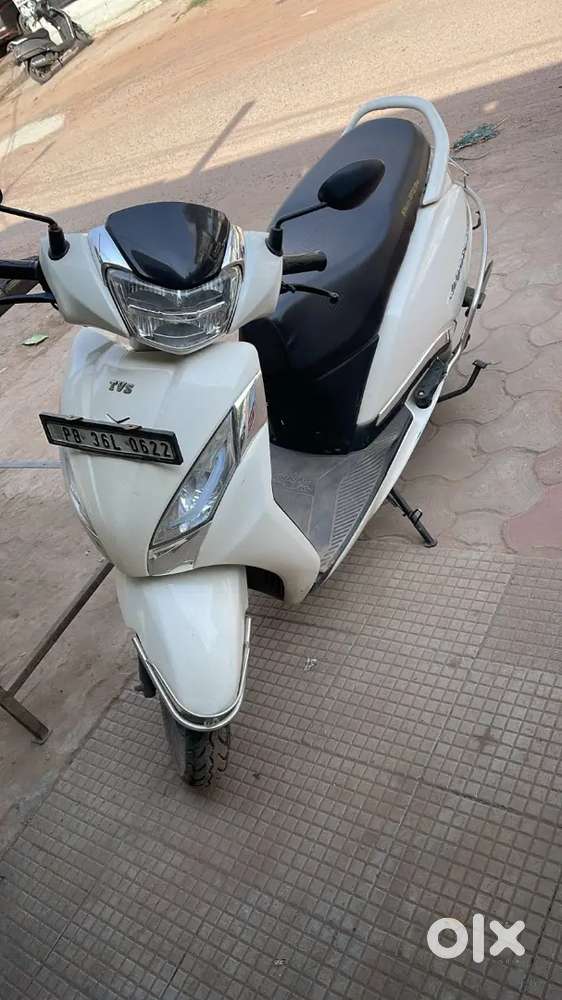 Jupiter 125 with diamond cut alloy & disk