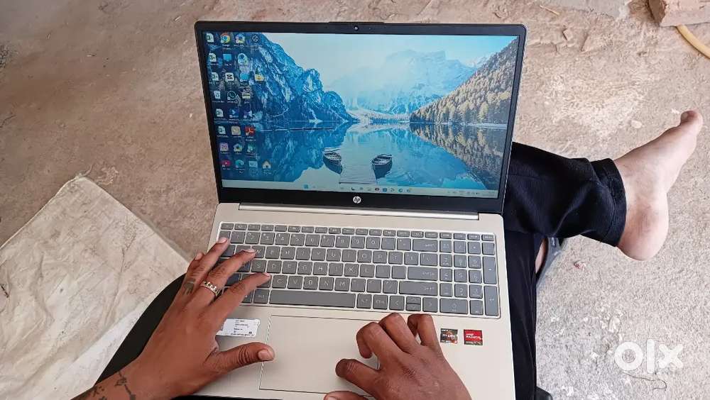HP LAPTOP ryzin 7400