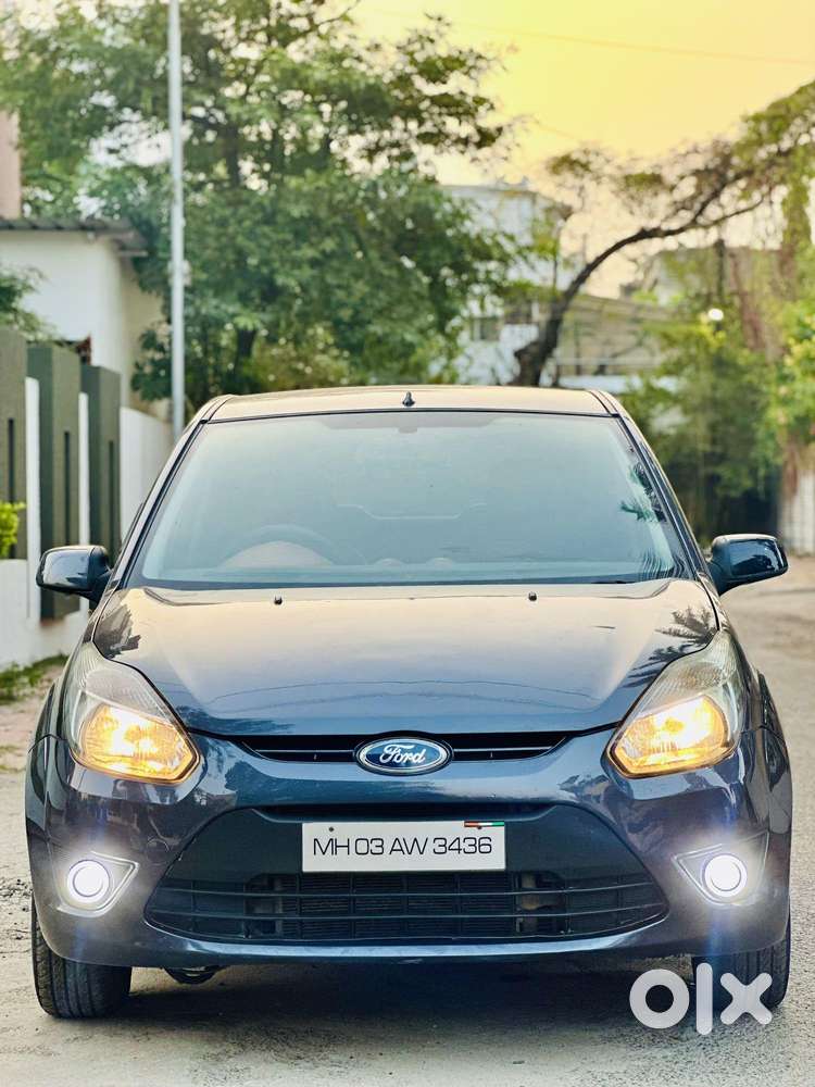 Ford Figo, 2010, Petrol