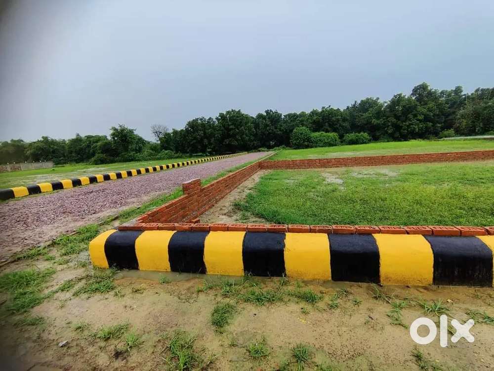 1500sqft कॉर्नर प्लॉट 27 लाख वाला अब 24लाख में नएवर्ष पर बैंकलोन केसाथ