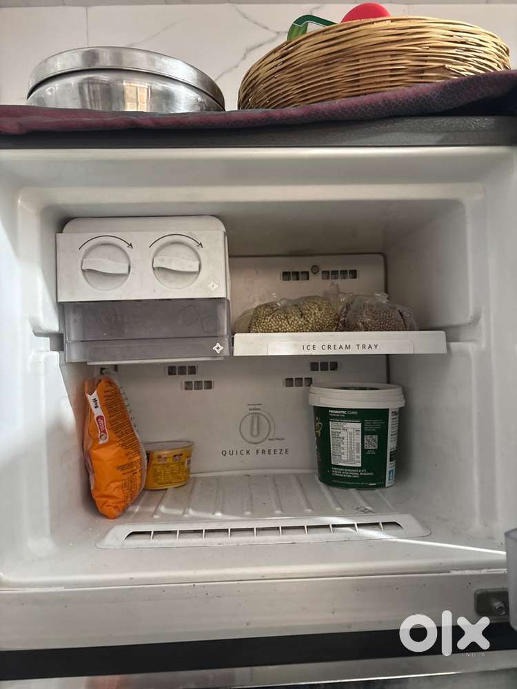 Uses less energy than cfl ,awarded in 2015 in good desighn