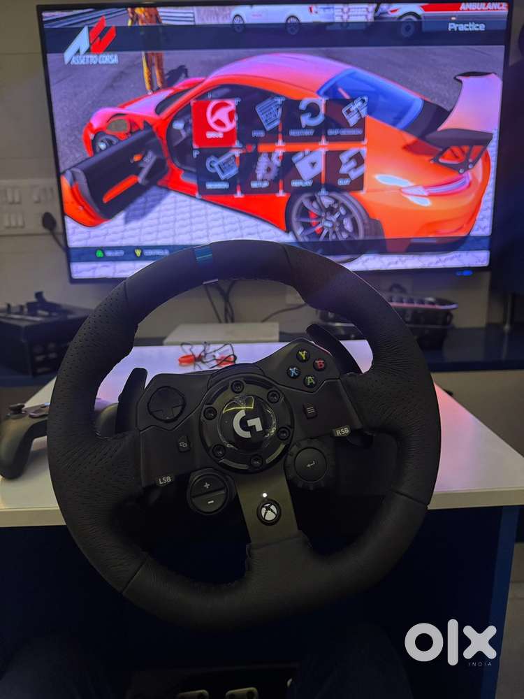 Logitech G923 for Xbox and PC Racing Wheel