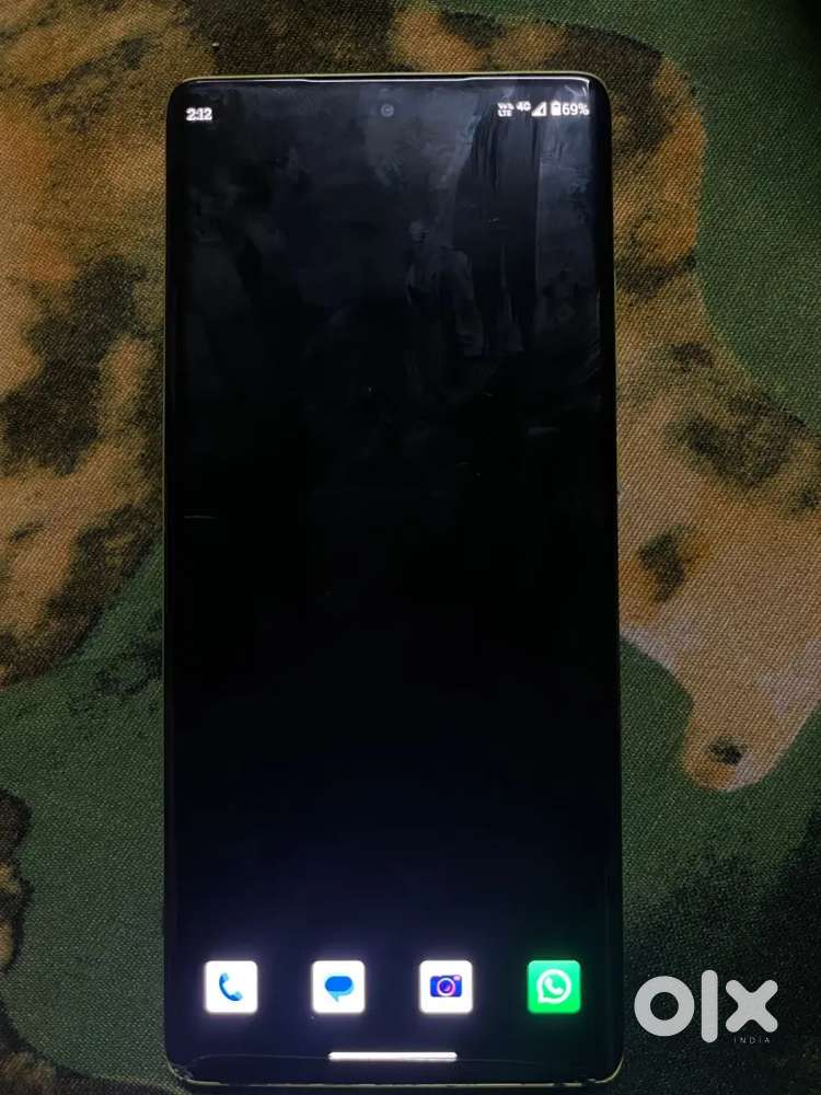 Motorola g85 5g charger box finger not working