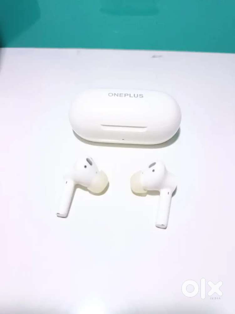 One Plus Buds Z2