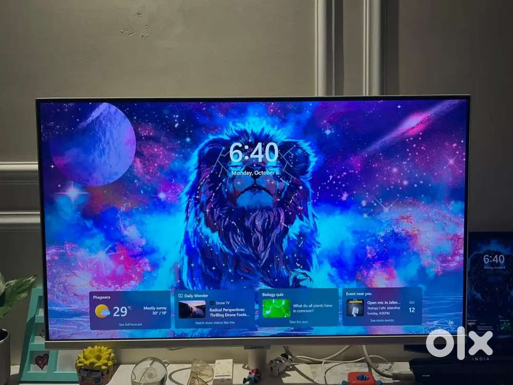 Samsung M5 (2022 model) 4K.