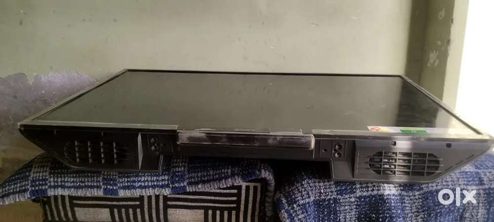 LED TV (32 ) in black colour