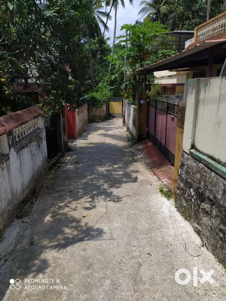 House sale at Vattiyurkavu