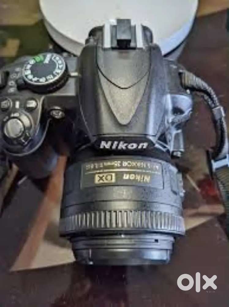 NIKON D3100