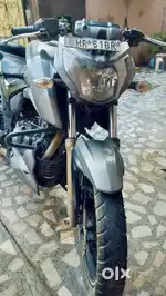 TVS Apache RTR 4v
