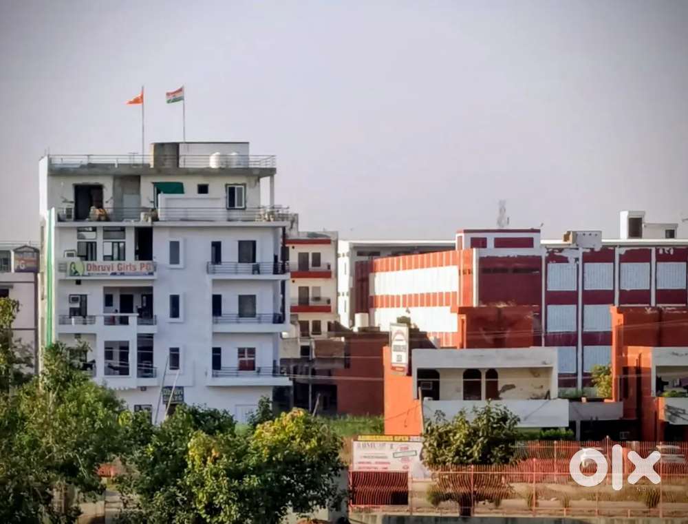 Girls pg for rent prime location