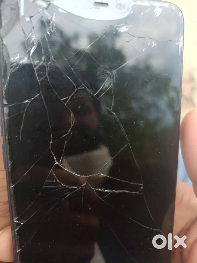 Mobile kharidna hai 2000 tak ka accha sa