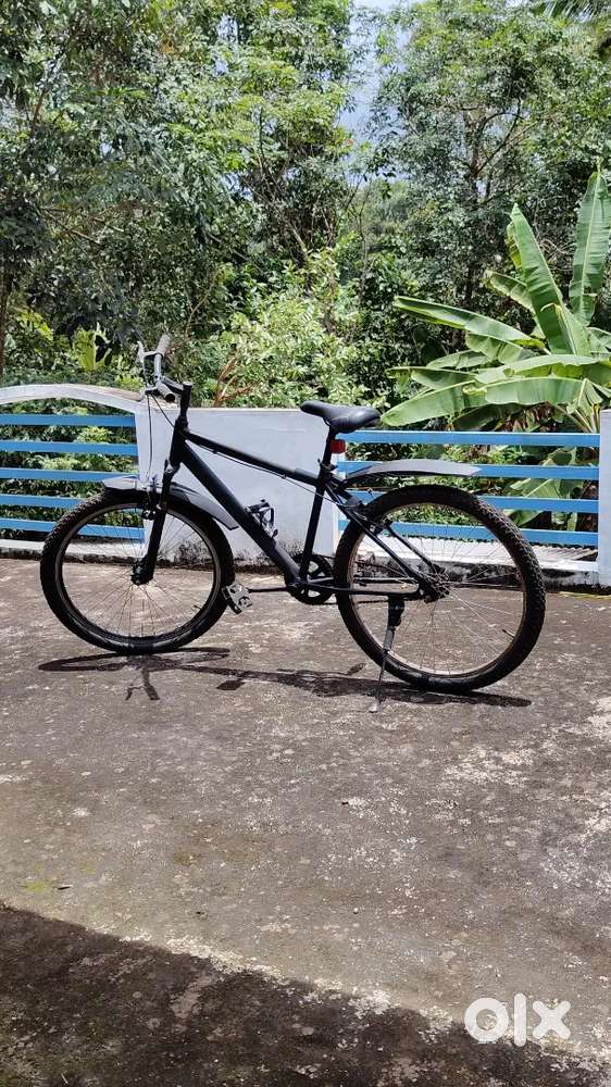 Hercules Cycle - 1 Year Old - Excellent Condition - Full Black