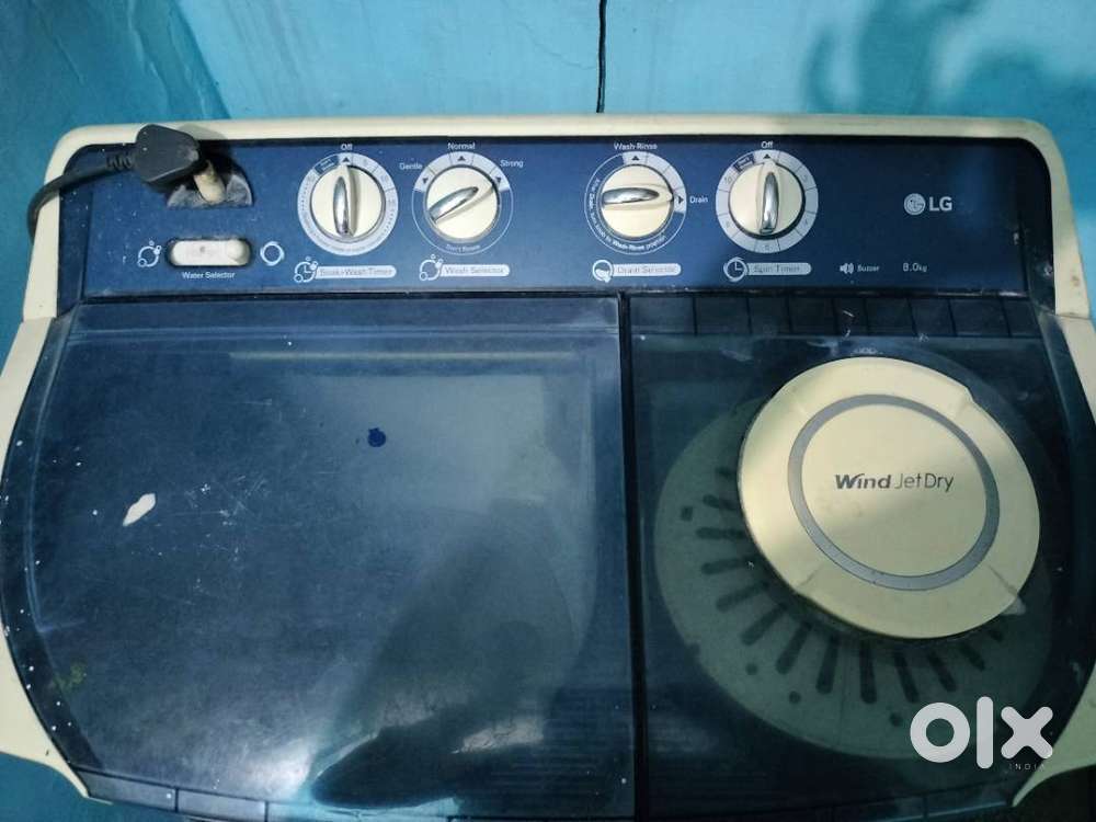 LG semi automatic washing machine