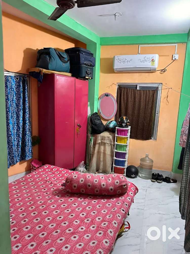 Room rent available