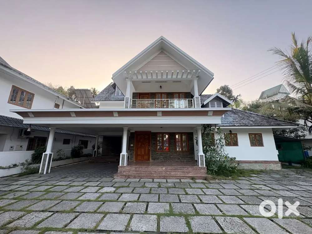 Beautiful luxury house for sale in ettumanoor area