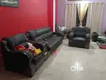 4 years old sofa set for sale.