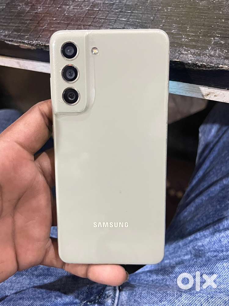 SAMSUNG s21 fe 5g 8/256 SCREEN FINGRPRINT  LIKE NEW BILL BOX AVAILABLE