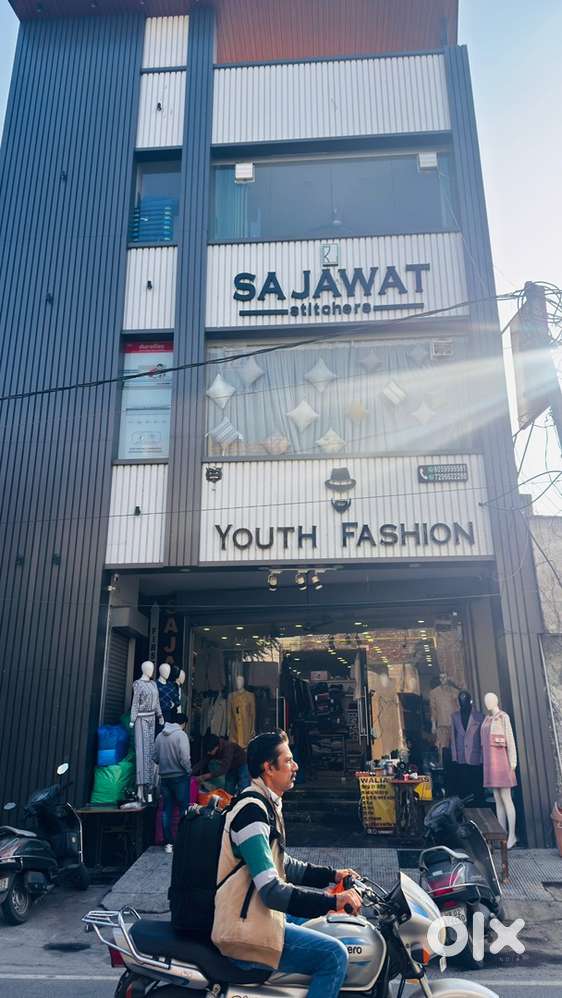 NEED HELPER FOR CLOTHING SHOP CHOTTILINE YAMUNANAGAR