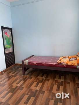 Single Rooms for students and working professionals