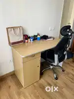 Wooden Study/Computer/Office Table