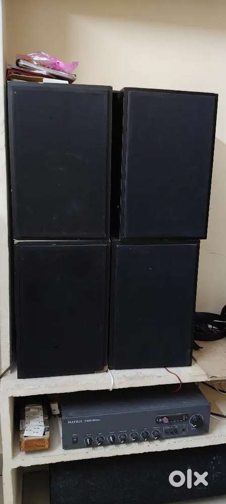 8 inches 4 spekars award company. empliplayer. Rockford 1500 wats tube