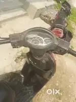 Hero Honda Pleasure Red and Black