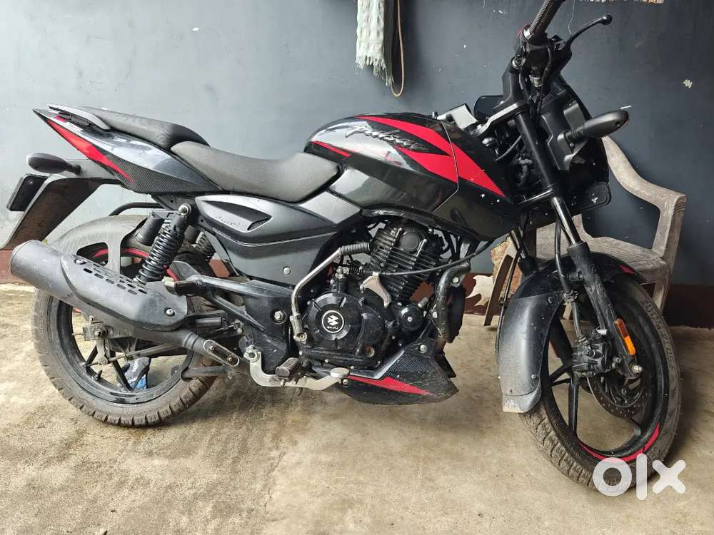 Pulsar 125 in showroom condition