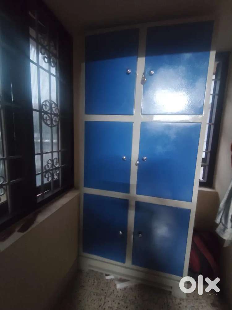 Neat & clean Gents PG