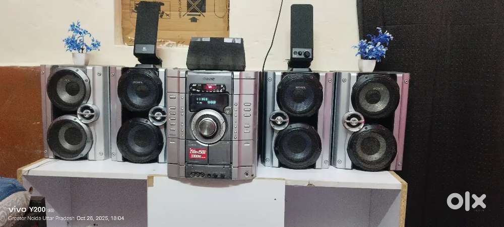 4 speaker  1 machine 3300W