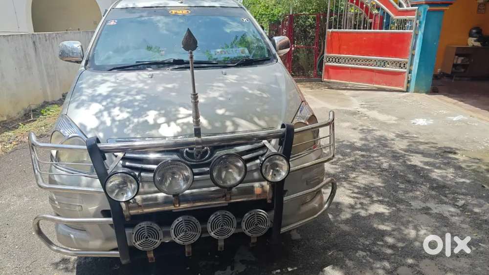 Toyota Innova 2009 Diesel 220000 Km Driven