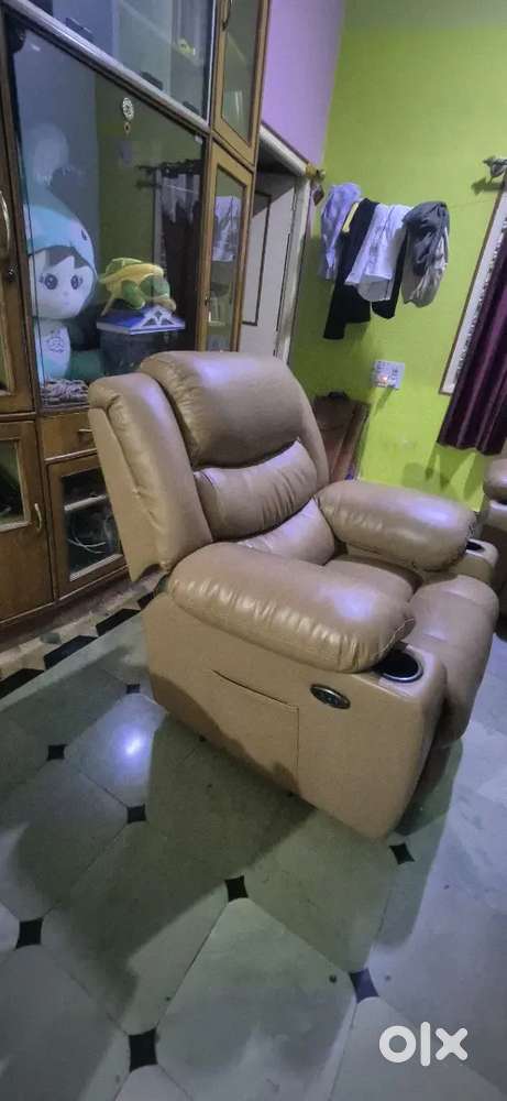 Very good excellent condition just 2 month old