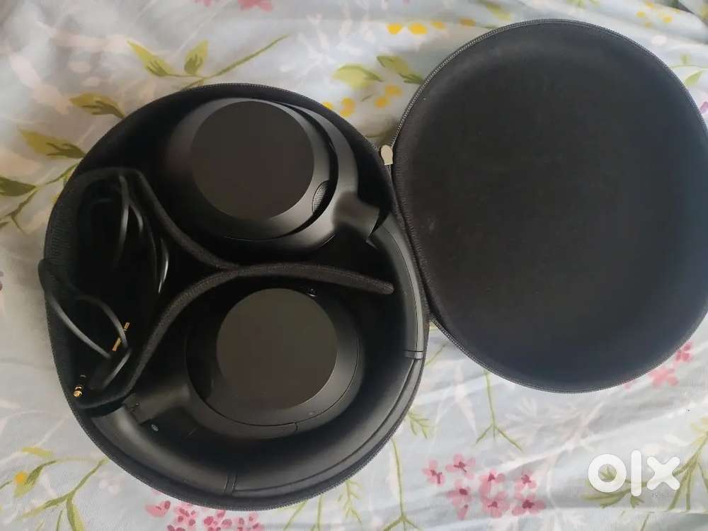 Sony ULT Wear Headphones – Like New  3 Months Used  1-Year Warranty