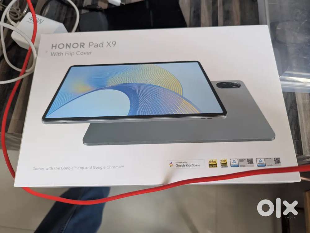 Honor pad x9 Brand new with snapdragon processor 5 days old tablet