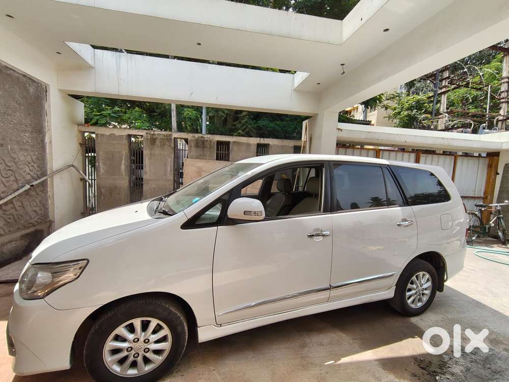 Toyota Innova 2.5 V 7 STR, 2014, Diesel
