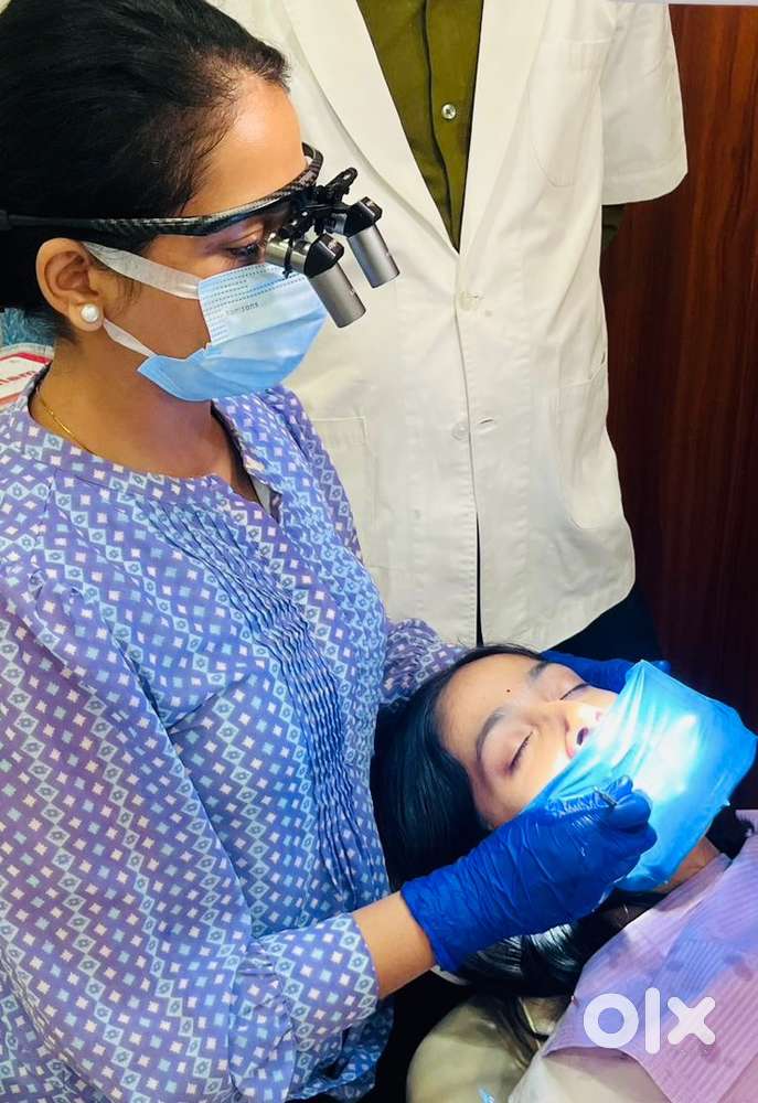 Dental clinic assistant