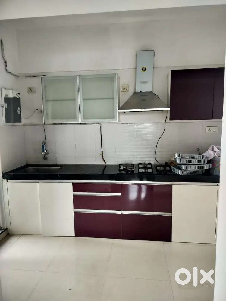 1.5 bhk Pride world furnished available for Rent.