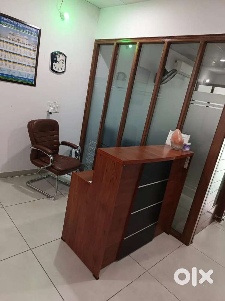 Urgent need female telecaller and good looking receptionist girl