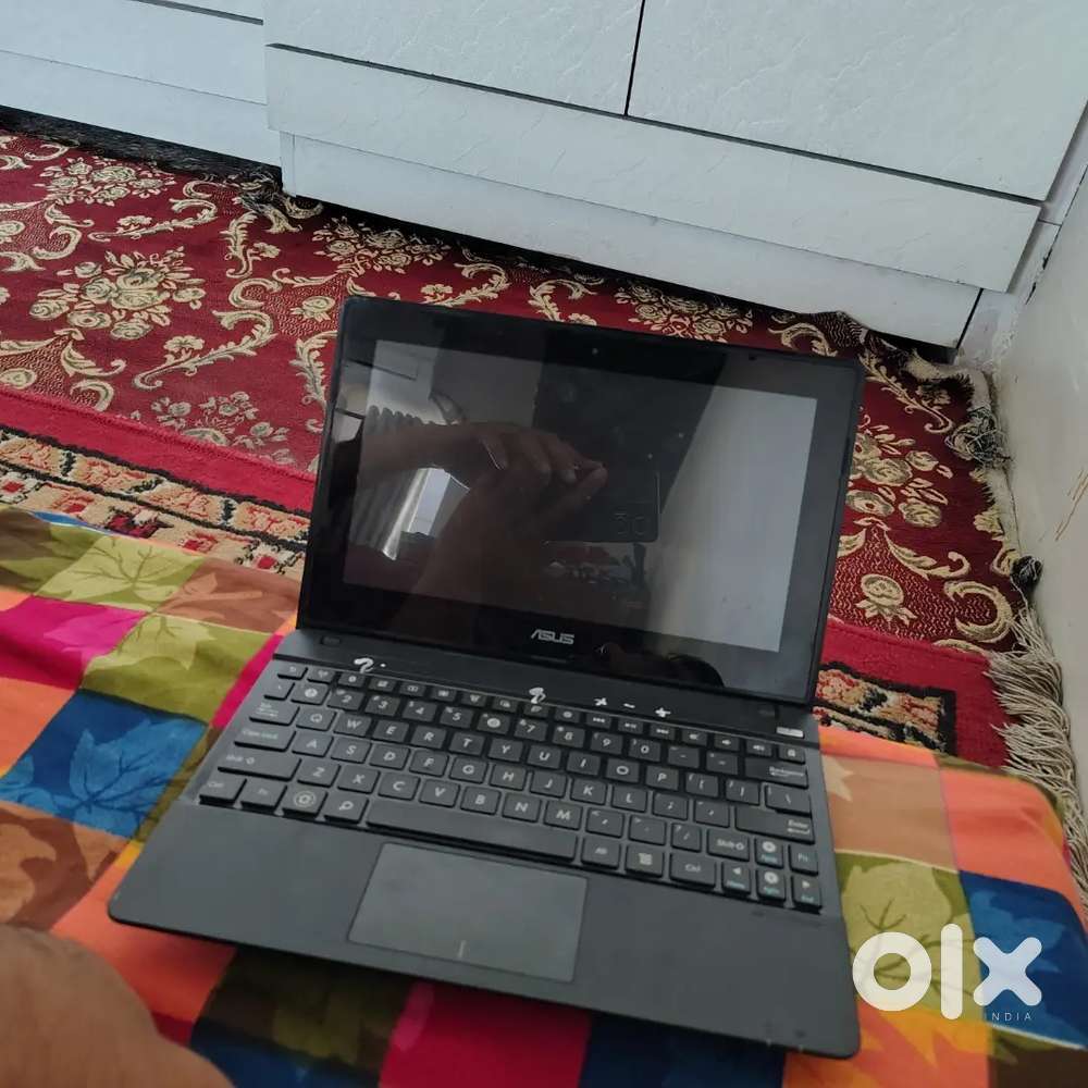ASUS TOUCHSCREEN LAPTOP BRAND NEW CONDITION
