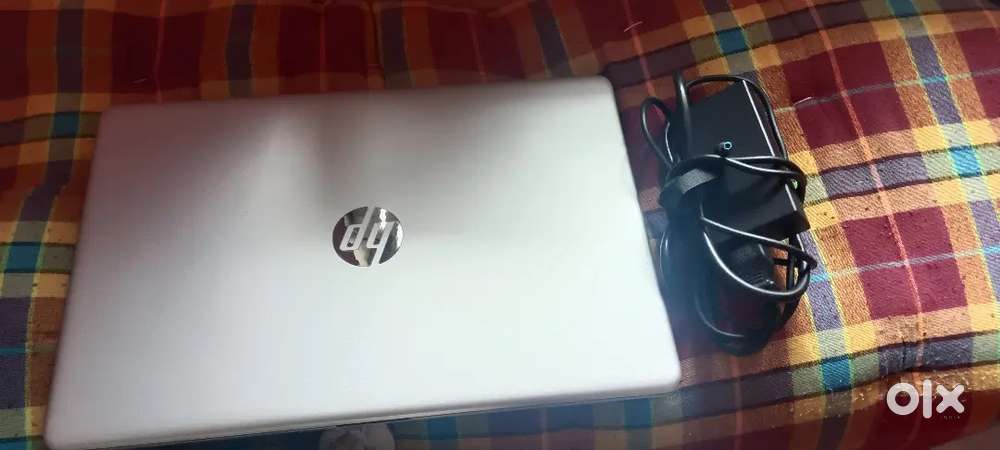 HP Ryzen 5 5500U